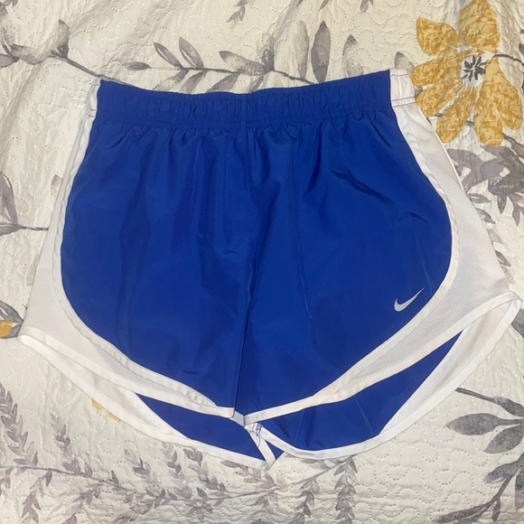 Nike Dri Fit Shorts - Picture 1 of 2